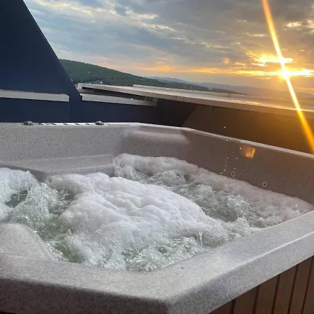 Apartment Icon Nest - Jacuzzi & Sunset View And Lounge *